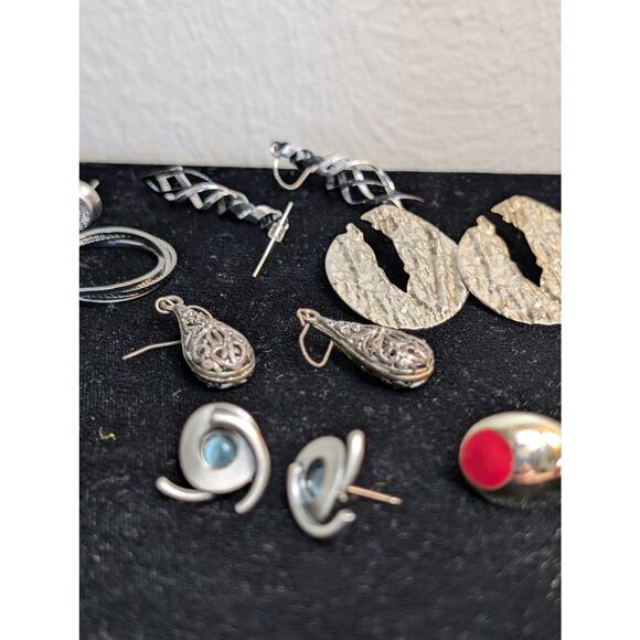 Fourteen Silver Tone Red White Blue Theme Pierced Earring Jewelry Lot - Picture 5 of 15